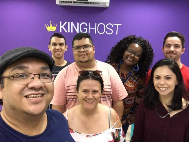 Palestrantes e coordenadores do último dia de evento